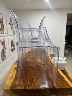 Ghost chairs with arms