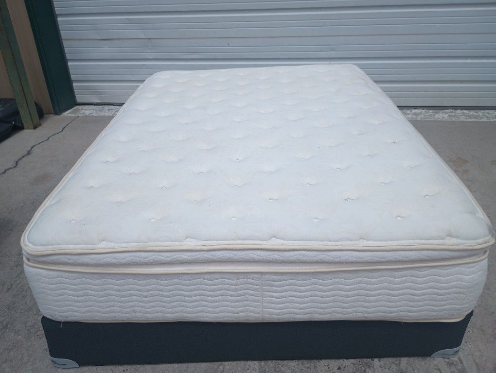 Queen Eurotop Mattress And Box Spring