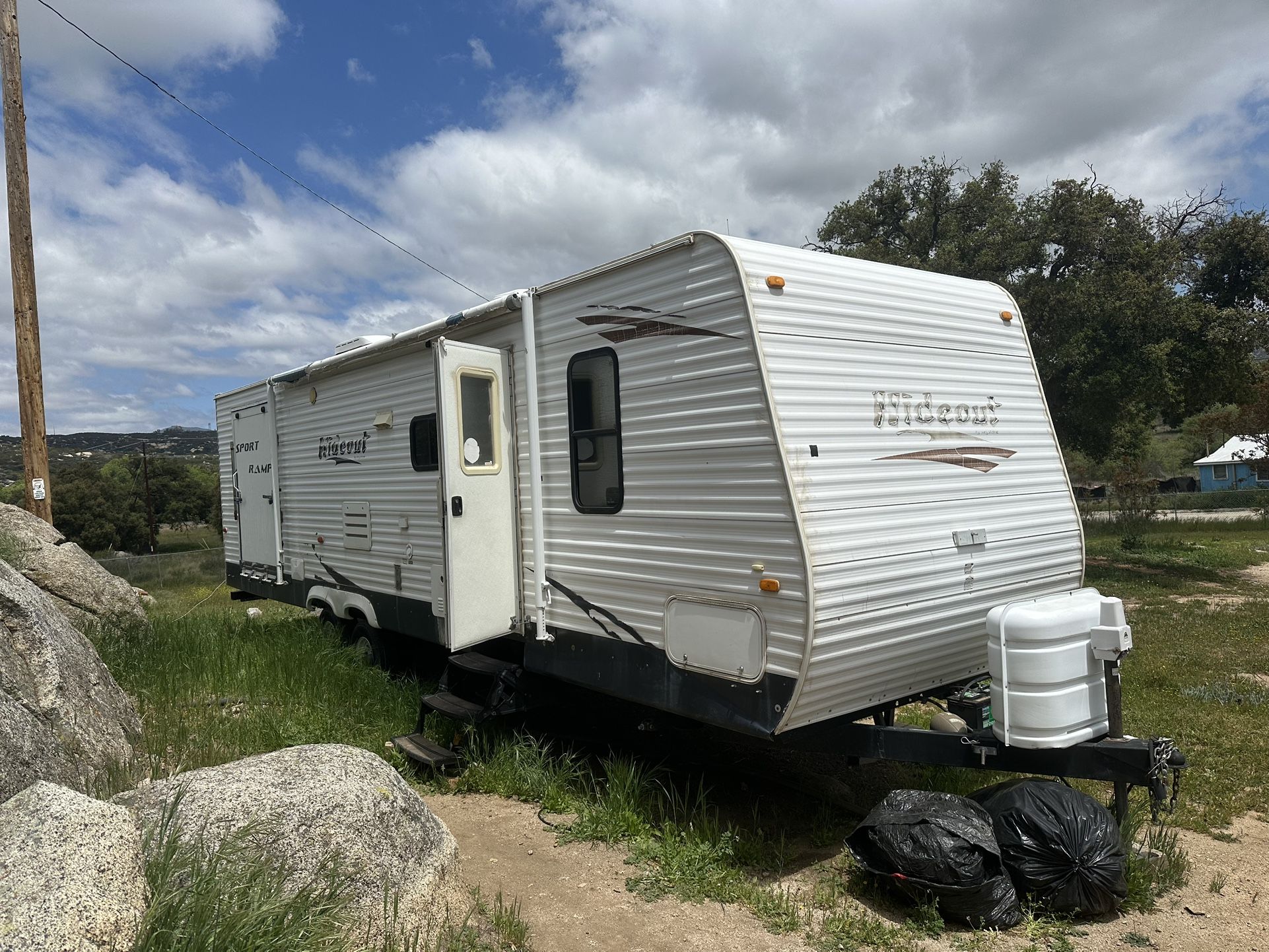 2009 Hideout RV (Toy Hauler)