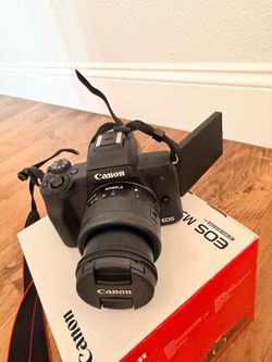 Canon EOS M50