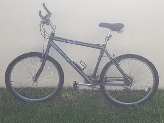 Raleigh m40 mountain bike deals