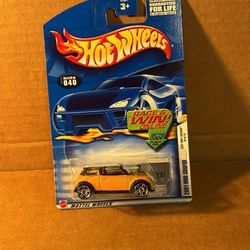 Hot Wheels 2001 Mini Cooper (Milwaukie,OR) 