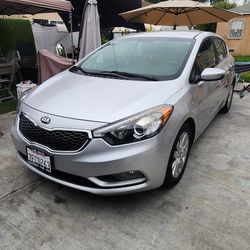 2014 KIA Forte5