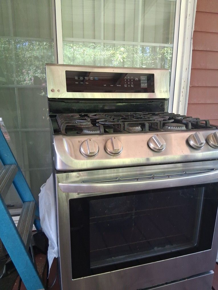 2023 LG OVEN