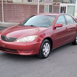2005 TOYOTA CAMRY LE