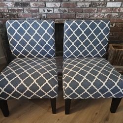 Set of 2 Accent Chairs – Stylish & Comfortable 