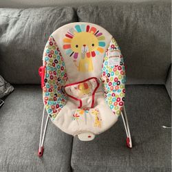 Vibrating bounce chair