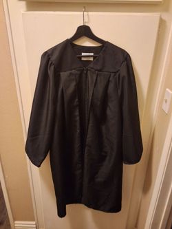 Graduation gown