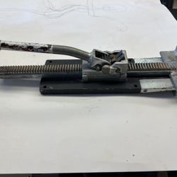 PowerJack 500 Hardwood Floor Positioning Tool