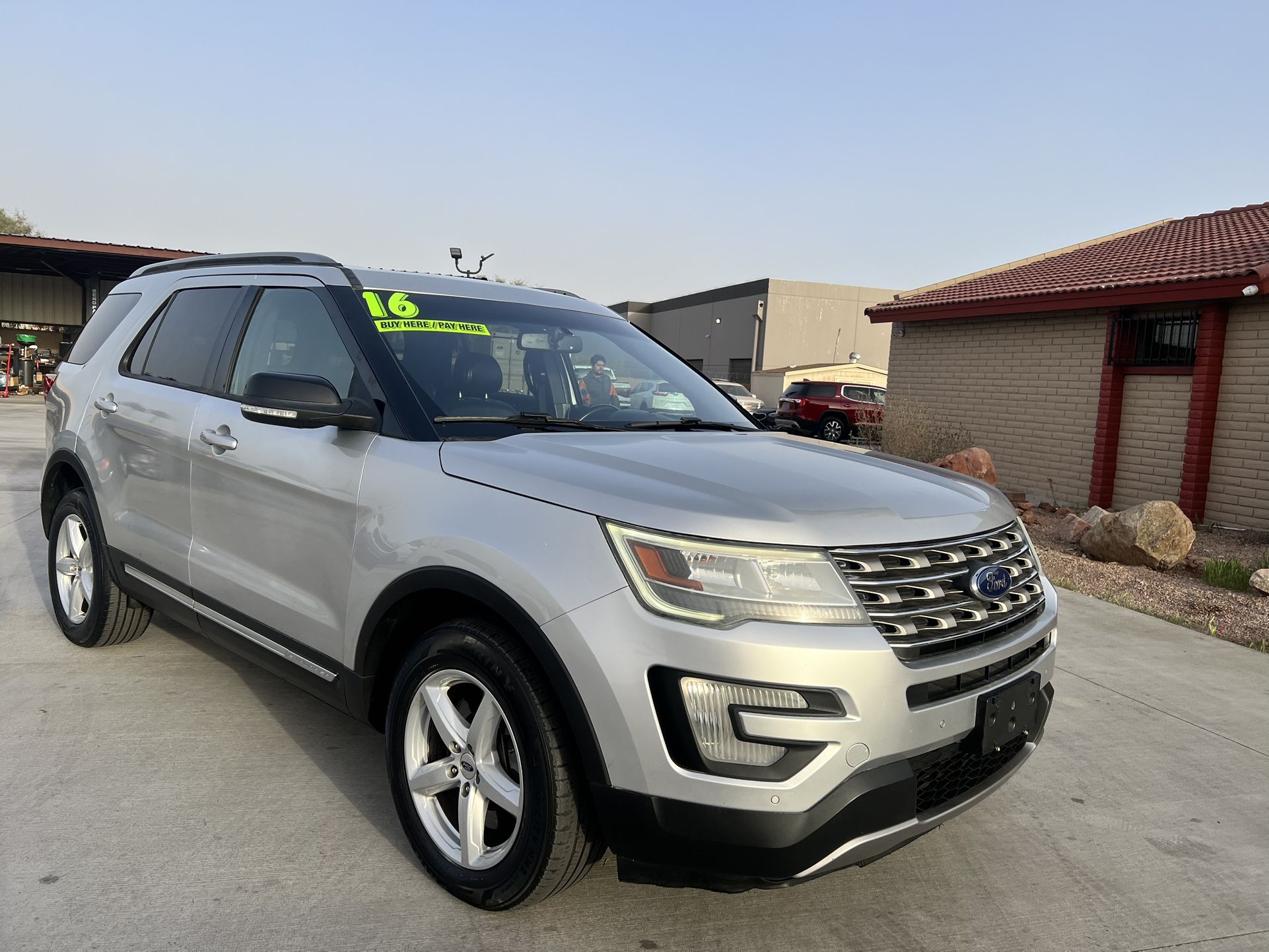 2016 Ford Explorer