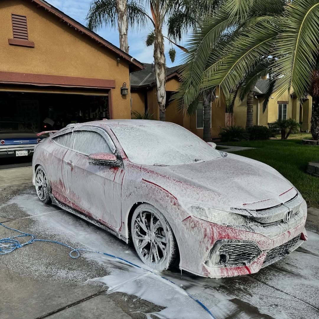 Get Your Car In New Condition With Buff Polish And Wax
