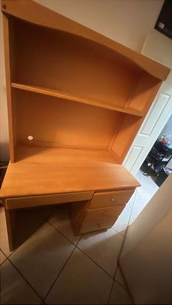 Wood Desk Really Good Condition