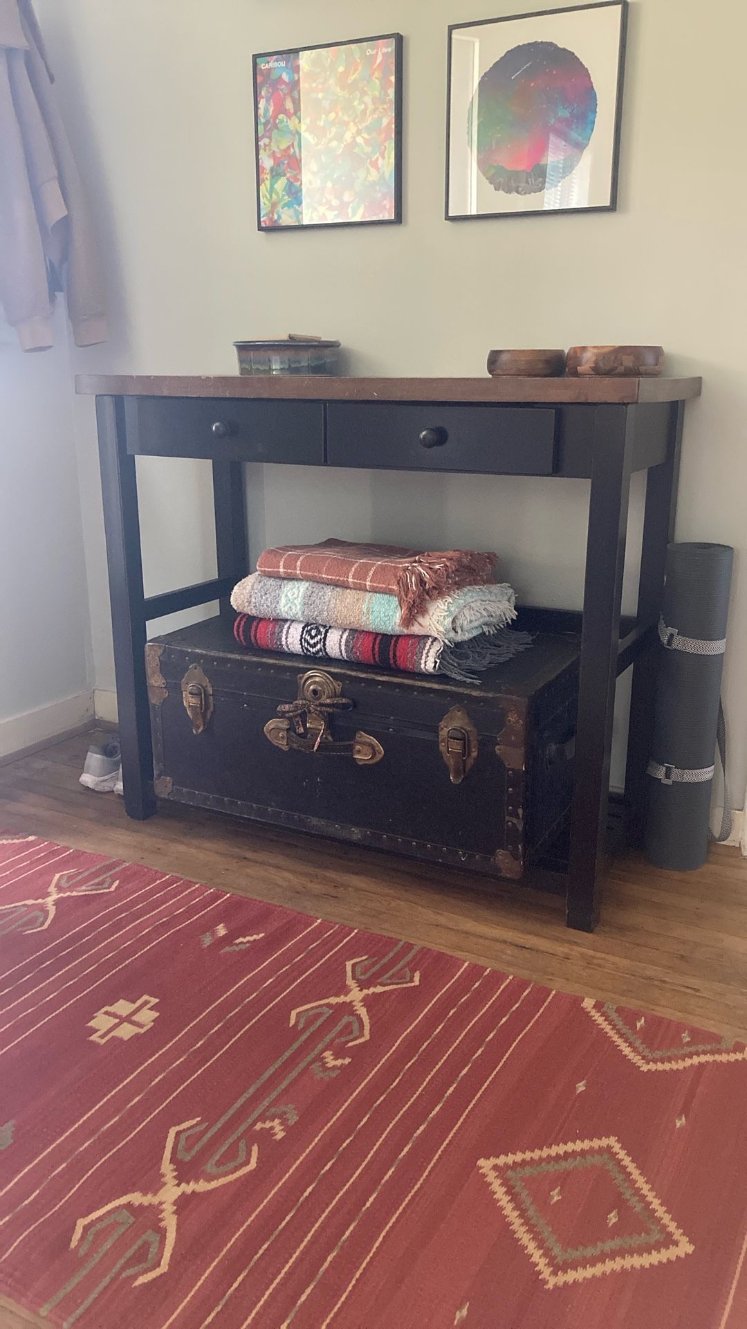 Entryway/side Table