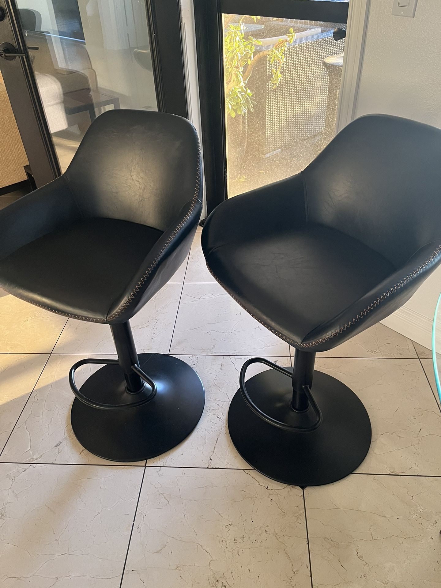 Adjustable Swivel Bar Stool (Set of 2)