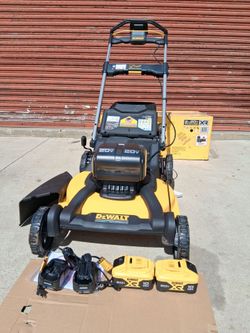 Dewalt 20v Max XR lawn mower