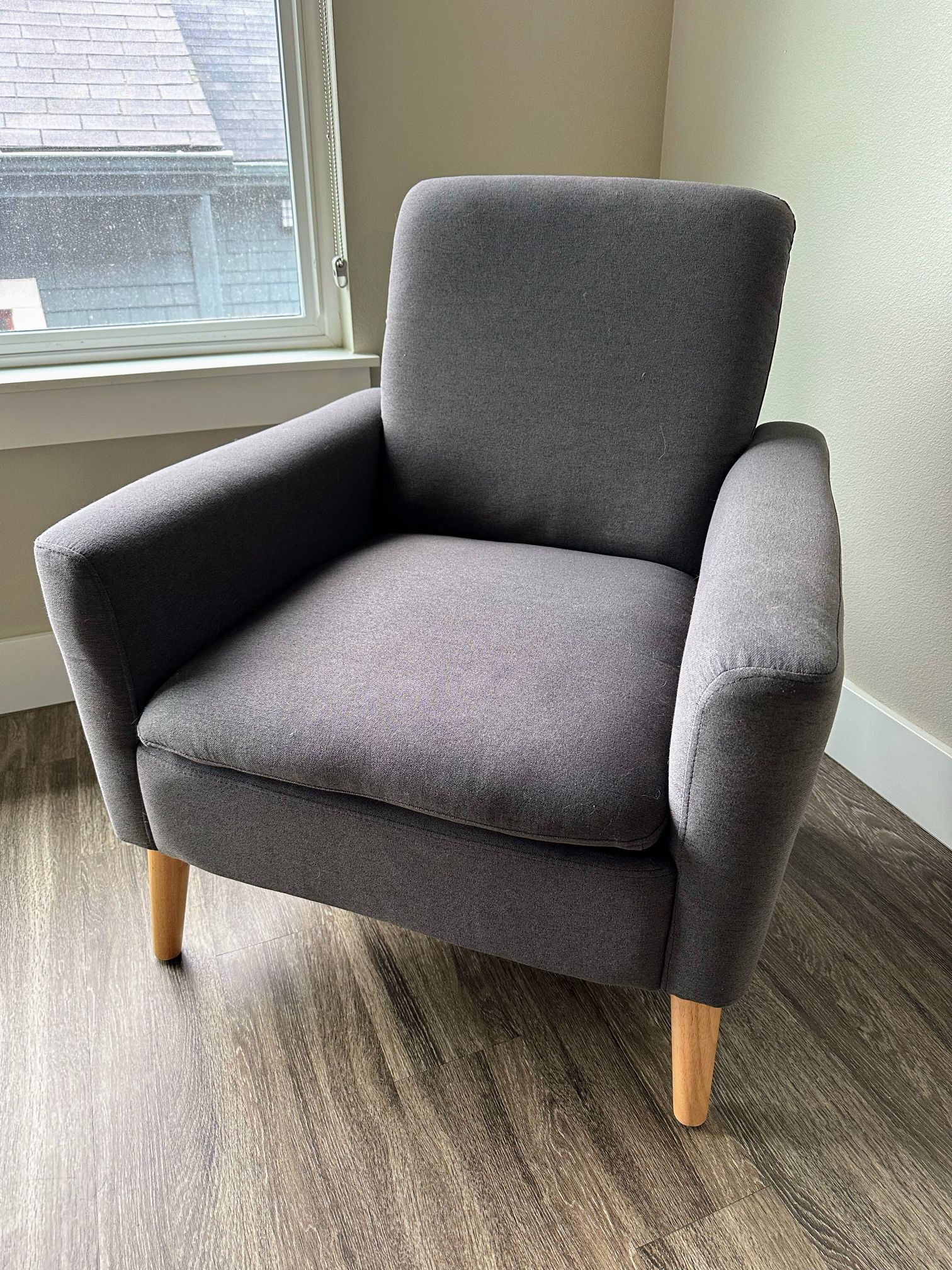 Armchair / Accent Chair