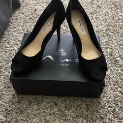 Womens Black Heels