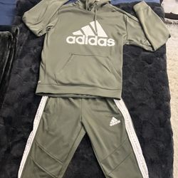 New ADIDAS TrackSuit!!