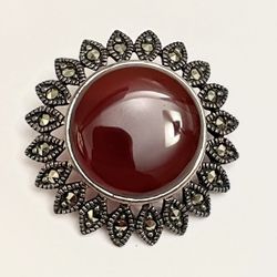 Vintage 925 sterling silver carnelian and Marcasite pendant