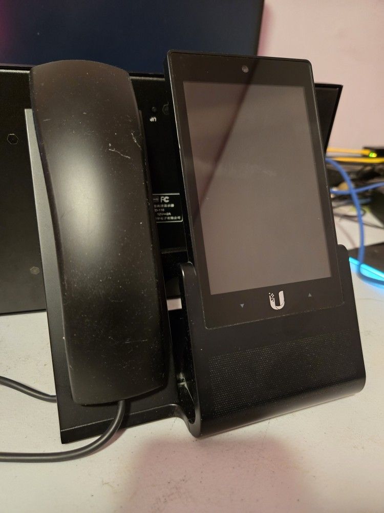 Ubiquitti UniFI VoIP Phone (UVP-Pro)