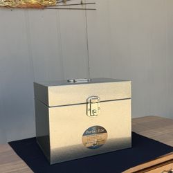 Vintage Hamilton Skotch Corporation Porta-File Metal Storage Box – Mid-Century Industrial File Case.