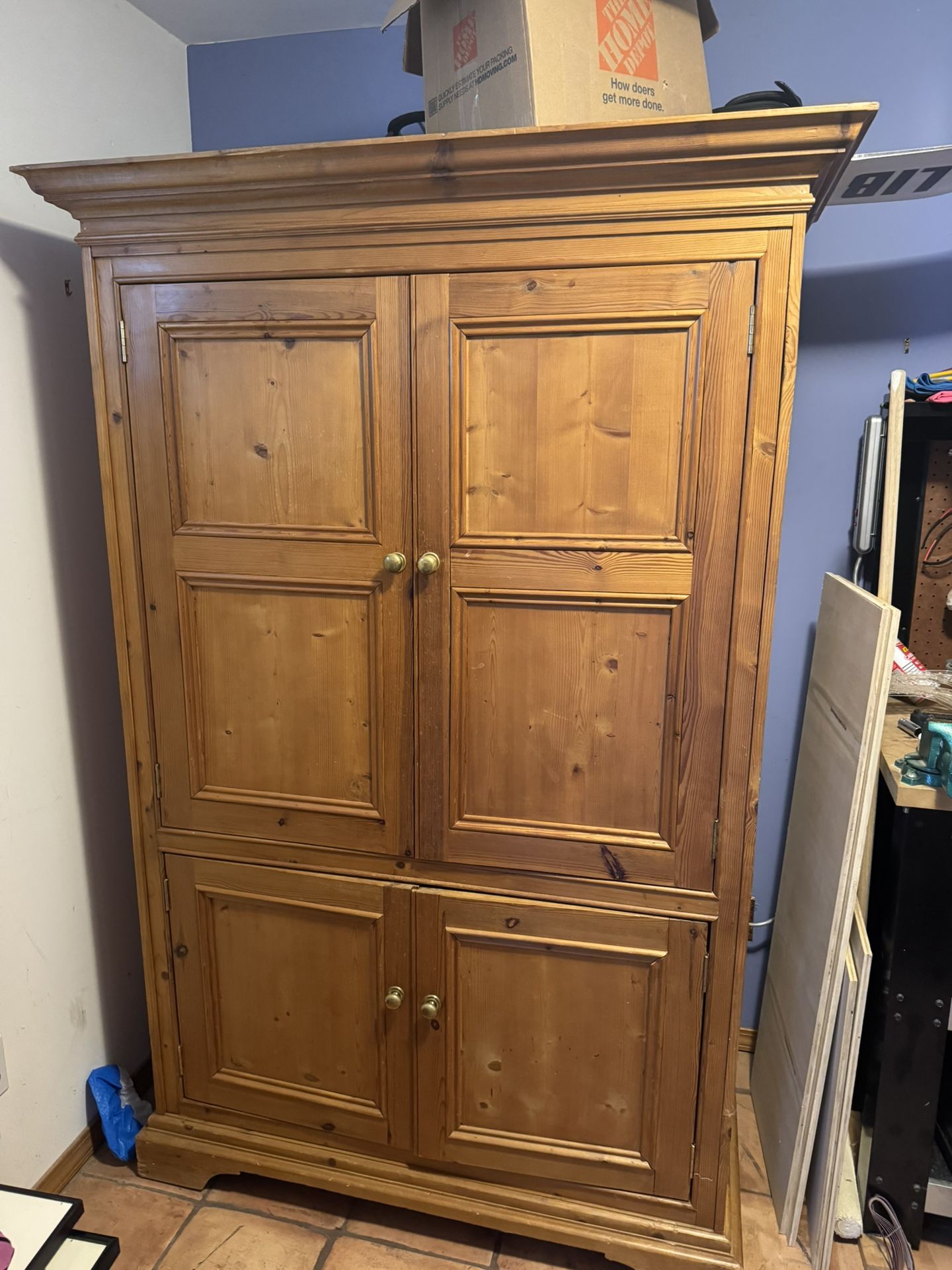 Solid Wood Hutch