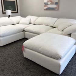 New Sectional In Box 📦 Finance Available No Credit Needed 