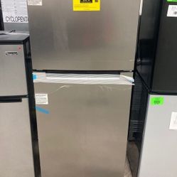 Magic Chef 10.1 Cu. Refrigerator Hmdrst