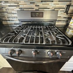 Frigidaire Stove 
