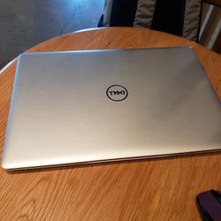 Dell Inspiron 5570  Touch 15" Screen 