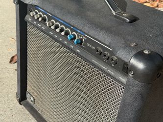 Crate GFX 30 amplifier