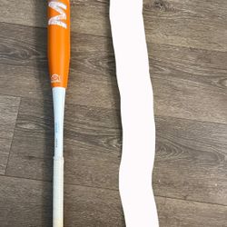 Juno Slowpitch Bats