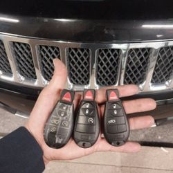 Car Keys / Llaves De Carro