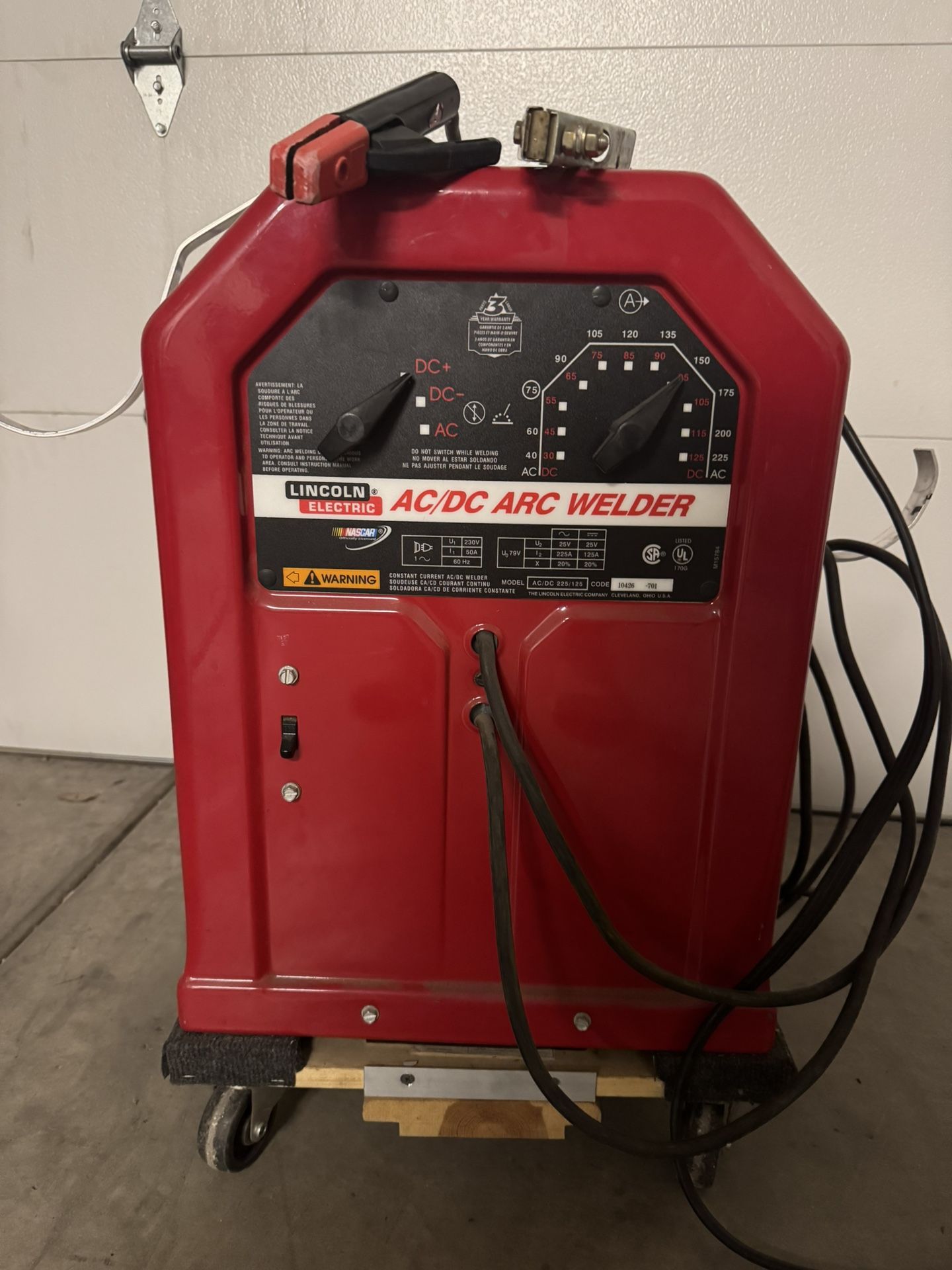 Lincoln Electric Welder AC/DC Arc Welder And Argon Tank With Tig Welding Adapter