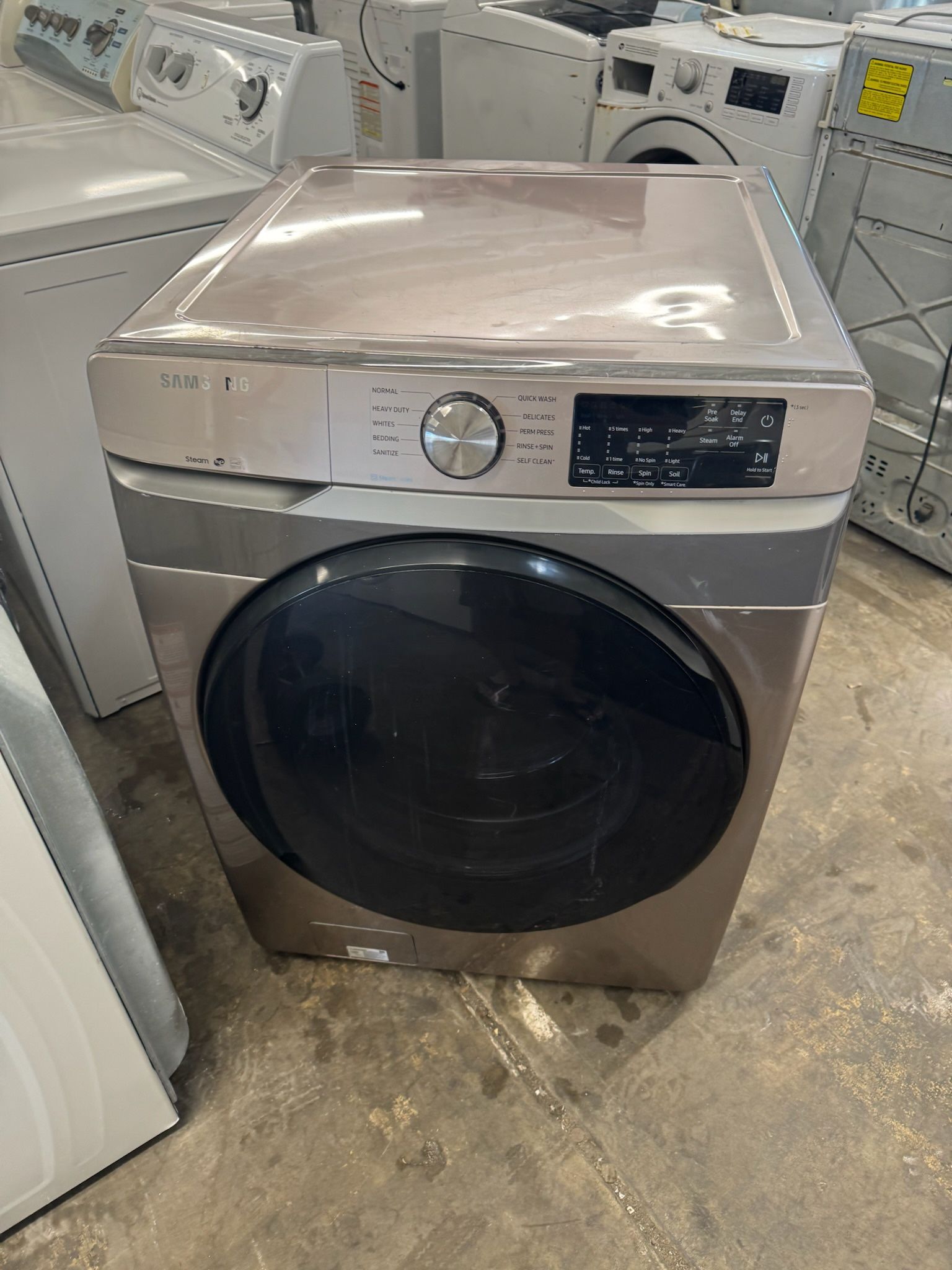 Used working Samsung washer - Heavy Duty - Durable