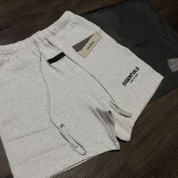 Essentials Shorts