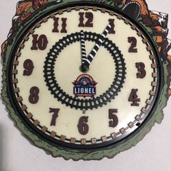 Beautiful Vintage Lionel Railroad Clock Battery Operated 