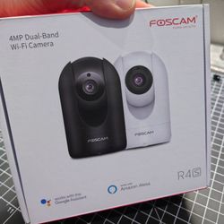 Foscam R4S 4MP WiFi Home Security Camera 