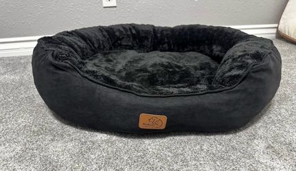 New Black Plush Pet Bed - Soft, Cozy, & Washable