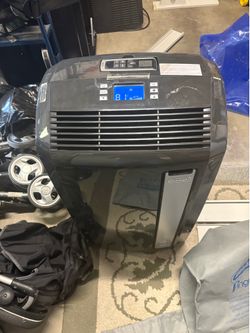 DeLonghi Penguino 4-in-1 Portable Air Conditioner