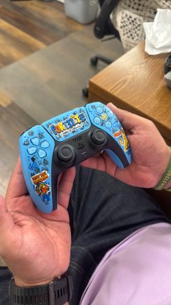 New Fortnite Limited Edition PS5 Controller