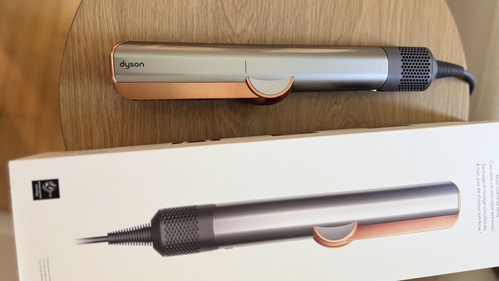 Dyson Airstrait™ straightener (Nickel/Copper) Very New