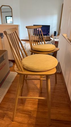 2 Wooden California-Style Bar Stools w/ Cushions – Solid Wood – Set of 2