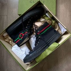 GUCCI authentic Men's Interlocking G high-top sneaker