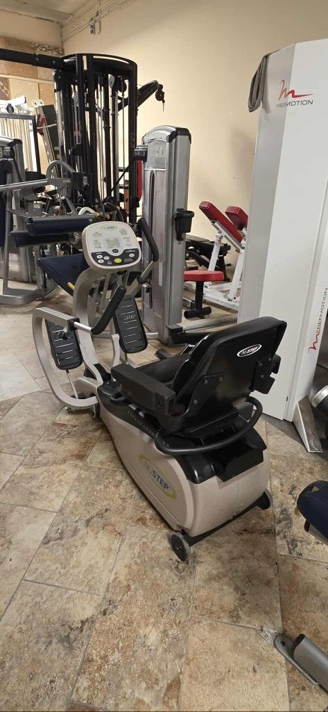 Nustep trs4000 recumbent bike cardio workout fitness physical therapy exercise