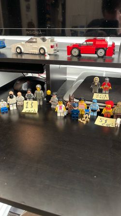 Mini figures lot
