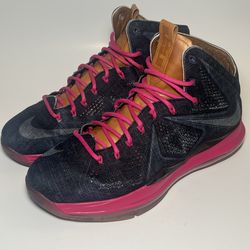 Size 12 Nike Lebron 10 EXT Denim 597806–400 Pink Preowned Excellent Condition