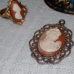 Vintage Cameo Pendant, Ring & Earrings 