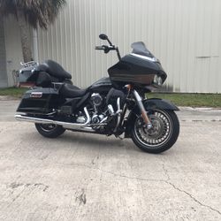 Harley 2011 Roadglide Road Glide Touring Bike 