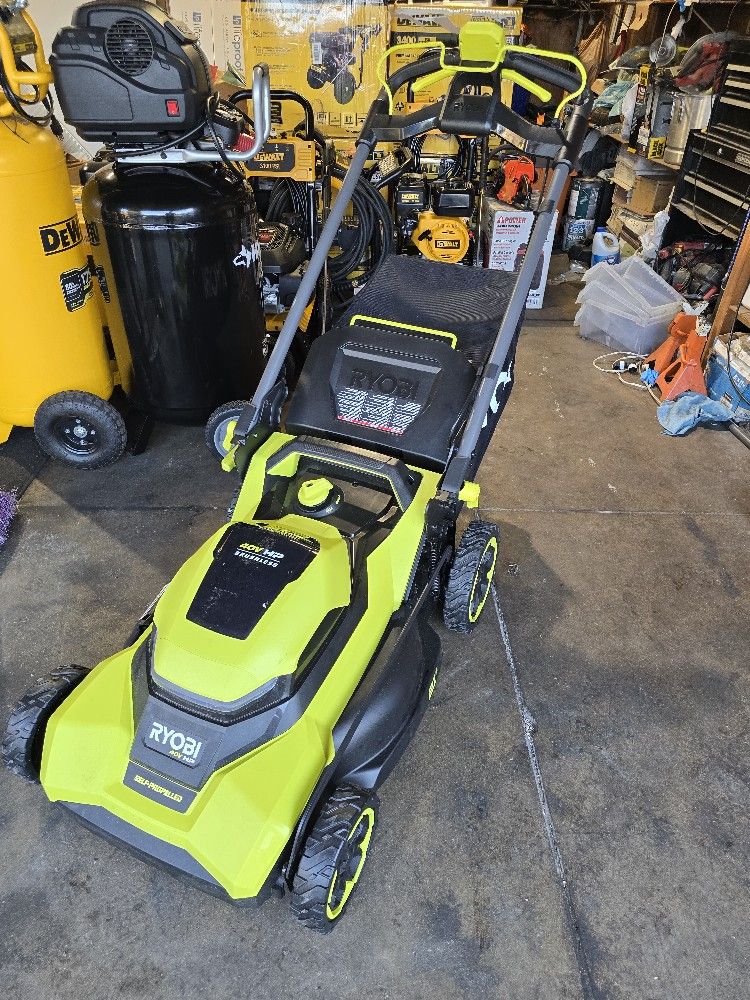 Ryobi 40V HP Brushless 21 in. Cordless Battery Walk Behind Push Lawn Mower